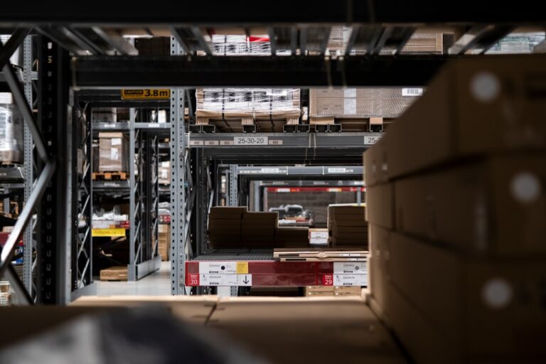Modehandel, Produktdarstellung und Retouren im Online-Shop