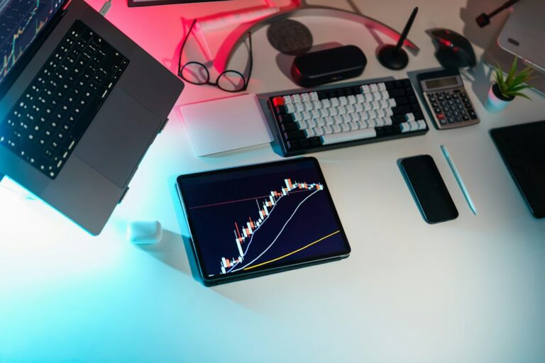 Entscheidung zwischen Standardsoftware und individueller Entwicklung im Unternehmen